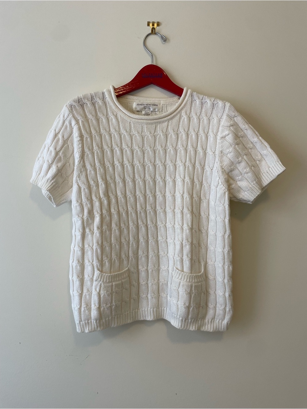 Vintage pristine Jones New York White Cable Knit Short Sleeve Sweater